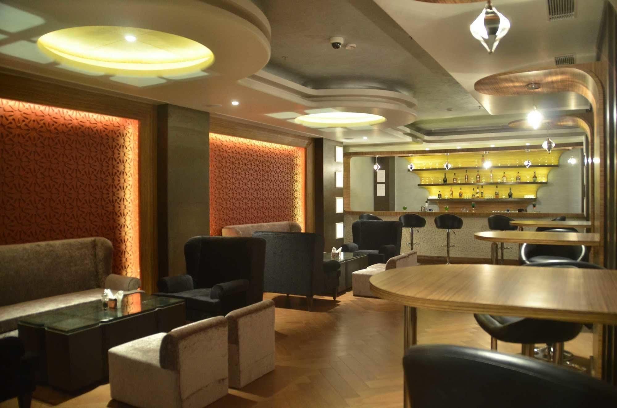 Hotel Marigold Джайпур Екстериор снимка